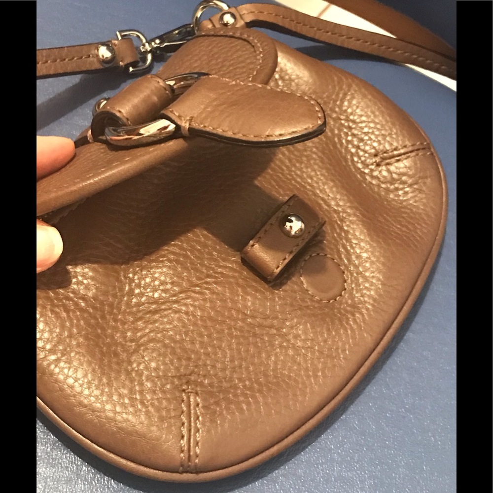 Banana Republic brown pebble leather wristlet - Picture 5 of 16